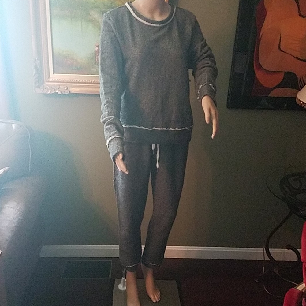 Sweat shirt with pants to match